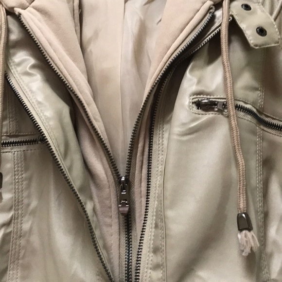 Jacket - Picture 2 of 5